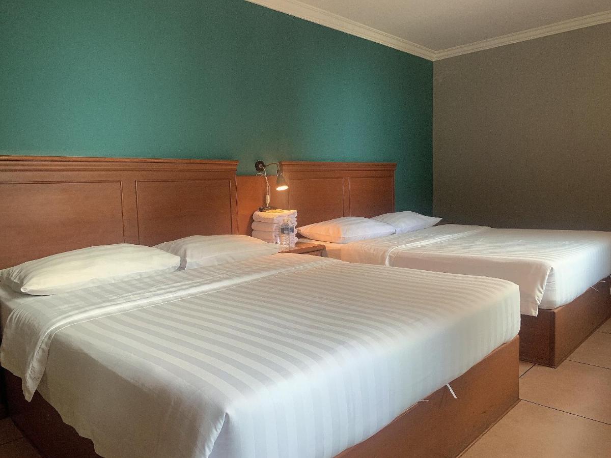 River Park Hotel Сибу Экстерьер фото