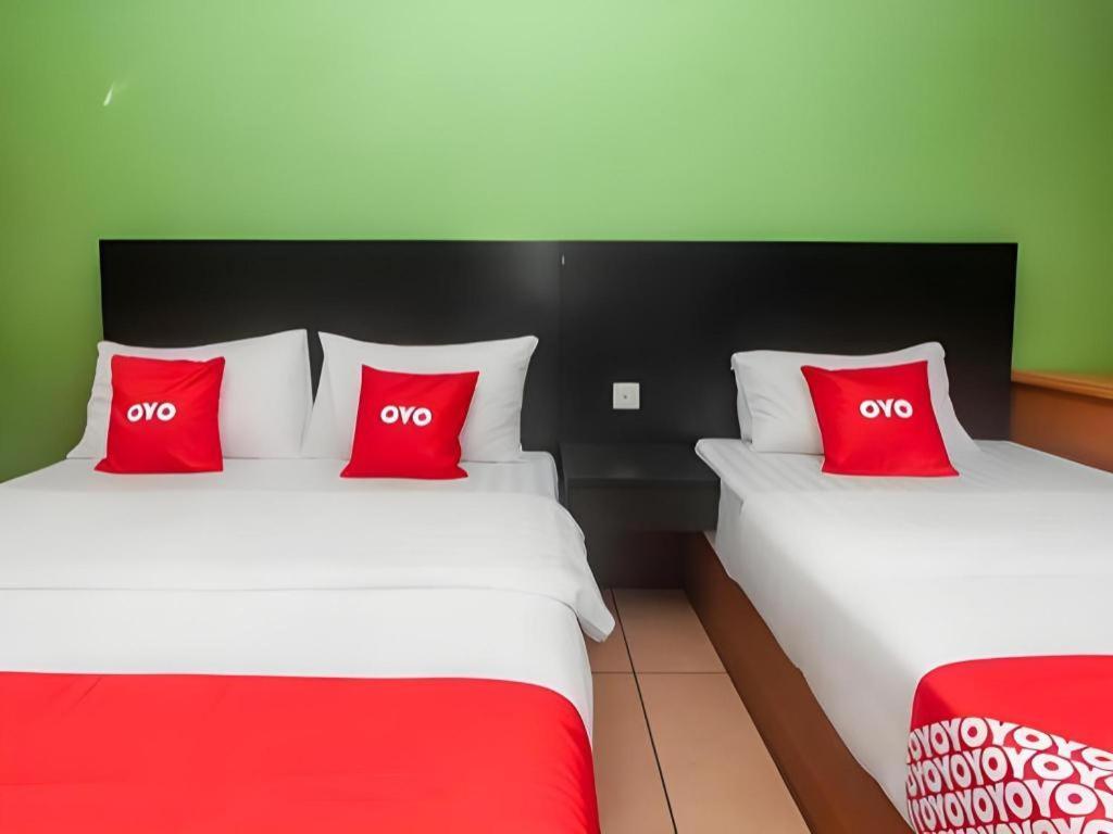 River Park Hotel Сибу Экстерьер фото