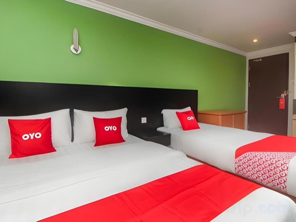 River Park Hotel Сибу Экстерьер фото