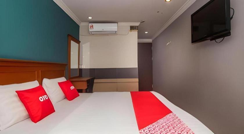 River Park Hotel Сибу Экстерьер фото